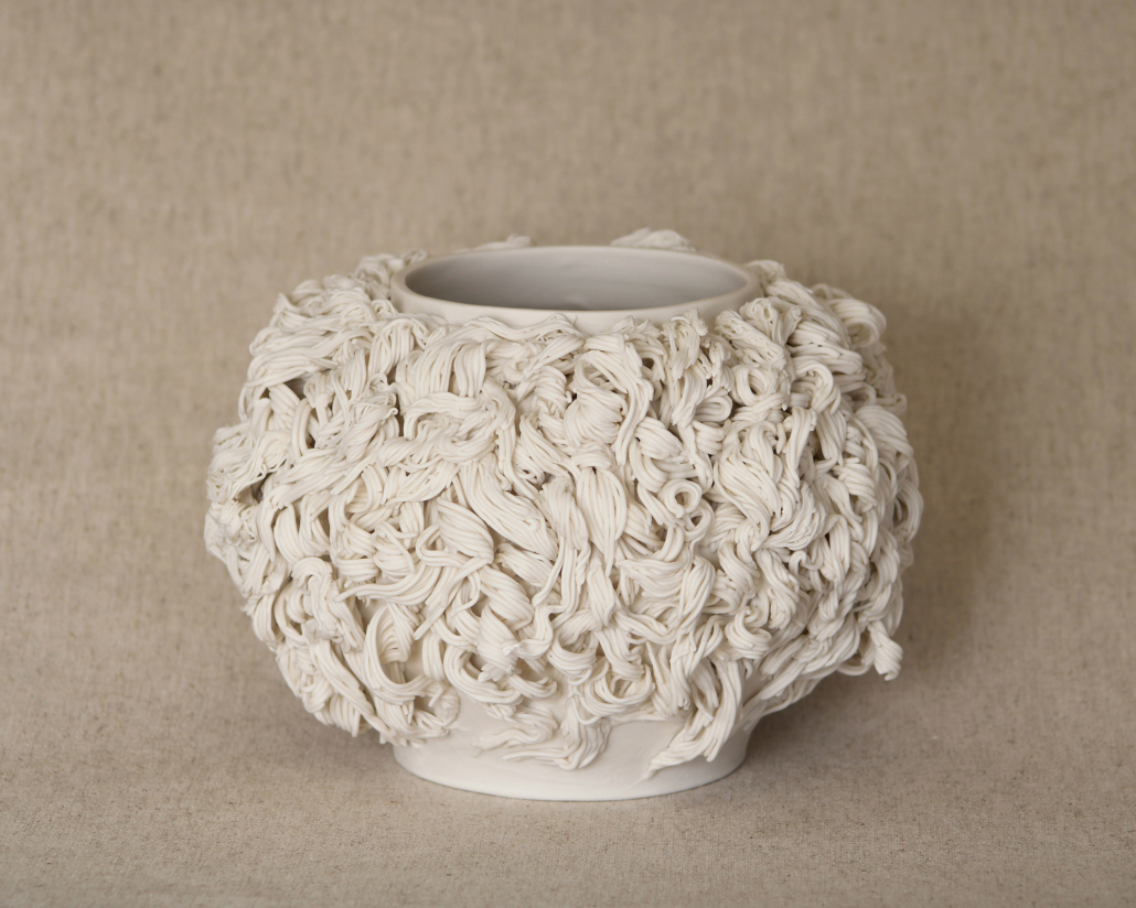 “Ull” ceramic bowl by Cécile Fouillade